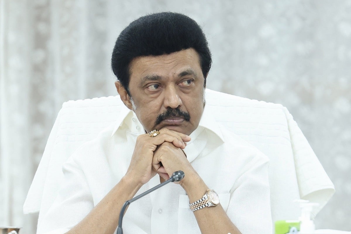 ”முடிசூட்டு விழா முடிந்ததும் மன்னர் தெருக்களில் பொதுமக்களின் குரலை நசுக்குகிறார்”- ராகுல் காந்தி கண்டனம்!