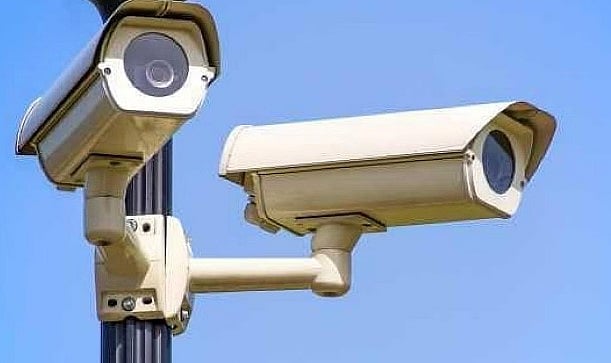 இப்படி ஒரு சிக்கலா.. கணவனை காட்டிக் கொடுத்த Traffic Camera: கேரளாவில் நடந்தது என்ன?