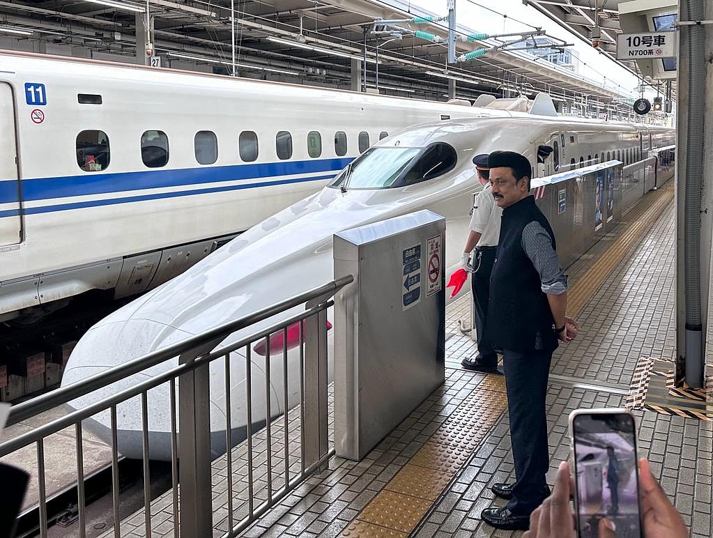 “Bullet Train-க்கு இணையான இரயில் சேவை இந்தியாவிலும் பயன்பாட்டுக்கு வர வேண்டும்..” -முதல்வர் மு.க.ஸ்டாலின்