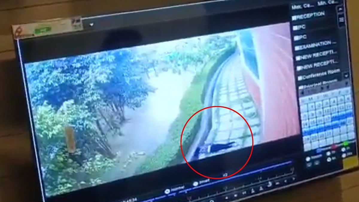 மாணவி பாலியல் வன்கொடுமை செய்யப்பட்டு கொலை? மாடியில் இருந்து தூக்கிவீசிய ஆசிரியர்கள்.. உ.பி-யில் கொடூரம்! 