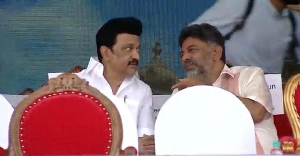 முதல்வராக சித்தராமையா, துணை முதல்வராக டி.கே.சிவக்குமார் பதவியேற்பு: கர்நாடகாவில் அமைந்தது காங்கிரஸ் ஆட்சி