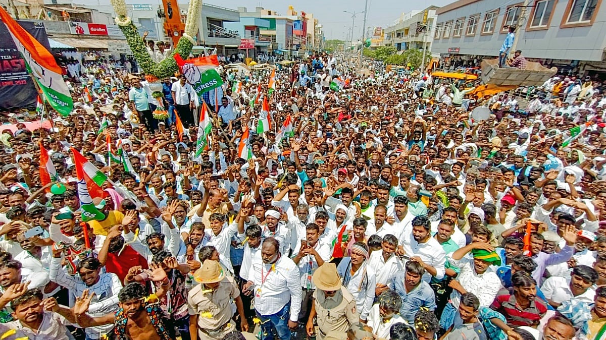 “மோடி பிரதமராக இருக்க காங்கிரஸ்தான் காரணம்..” - பிரச்சாரத்தில் மல்லிகார்ஜுன கார்கே பேச்சு !
