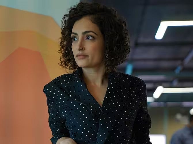 வருங்கால கணவருடன் சுற்றுலா சென்ற பிரபல நடிகை:கோர விபத்தில் சிக்கி உயிரிழப்பு -சோகத்தில் சின்னத்திரையுலகம்