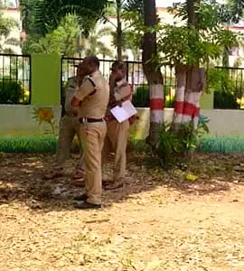 பூங்காவில் விளையாடி கொண்டிருந்த கூலி தொழிலாளியின் மகன்.. கடித்து குதறிய தெருநாய்: இறுதியில் நேர்ந்த சோகம்