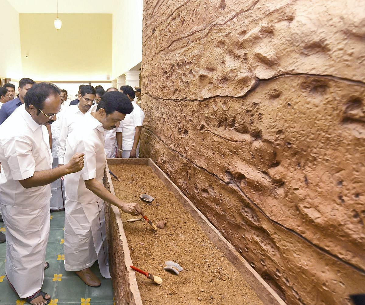 “மக்கள் நலனையே நோக்கமாகக் கொண்ட தி.மு.க அரசு 3-ம் ஆண்டில் அடியெடுத்து வைக்கிறது..” - முரசொலி பாராட்டு !