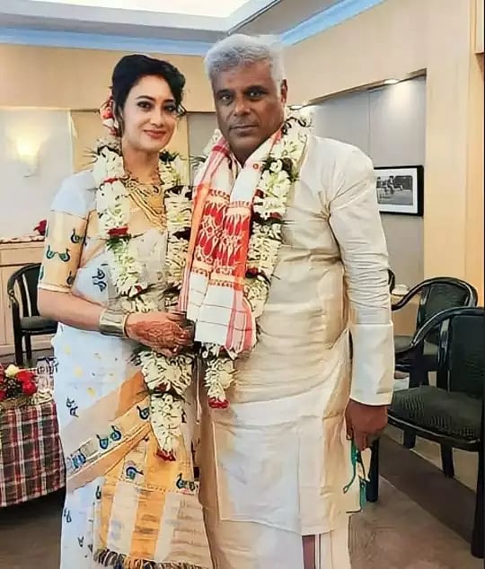 “எனக்கு 60.. உனக்கு..” - 60 வயதில்
இரண்டாவதாக திருமணம் செய்து கொண்ட பிரபல நடிகர்.. குவியும் வாழ்த்து !