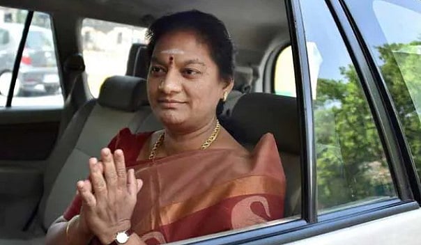 'நான் யார் தெரியுமா?'..  குடிபோதையில் பெண் காவலரிடம் தகராறு செய்த பாஜக நிர்வாகி சசிகலா புஷ்பாவின் மகன்!