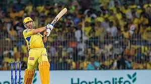 அதிரடி ஆட்டத்திற்கு இவரின் ஆட்டம்தான் சிறந்த உதாரணம் -சென்னை வீரரை புகழ்ந்த பயிற்சியாளர் பிளமிங் !