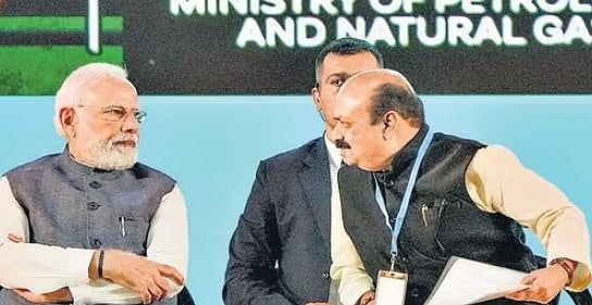 கர்நாடகா தேர்தல் முடிவு நிலவரம்.. 8 பா.ஜ.க அமைச்சர்கள் கடும் பின்னடைவு: பெரும்பான்மை பெறும் காங்கிரஸ்!