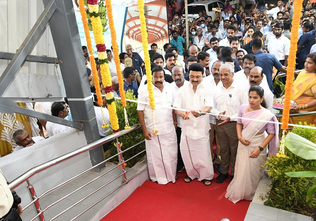 “சிங்கப்பூராக சென்னை மாறி வருகிறது” : ஆகாய நடைபாதையில் பயணம் செய்த மக்கள் நெகிழ்ச்சி - சிறப்புச் செய்தி!