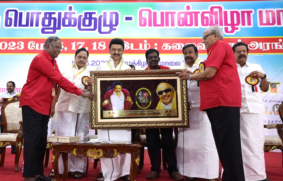 ஒரிசா அரசால் சிறந்த தொழிற்சங்கமாக LDF தேர்ந்தெடுக்கப்பட்டு பரிசும் வழங்கப்பட்டது -முதலமைச்சர் பெருமிதம் !