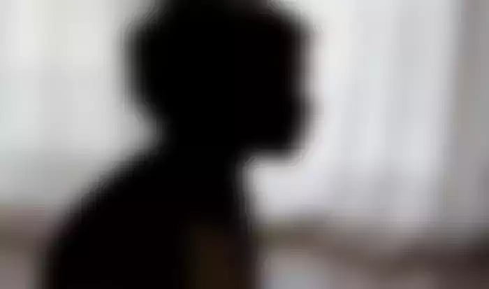 10 ரூபாய் கொடுத்து சிறுவனுக்கு பாலியல் தொல்லை.. வாலிபருக்கு அதிரடி தண்டனை விதித்த நீதிமன்றம் !