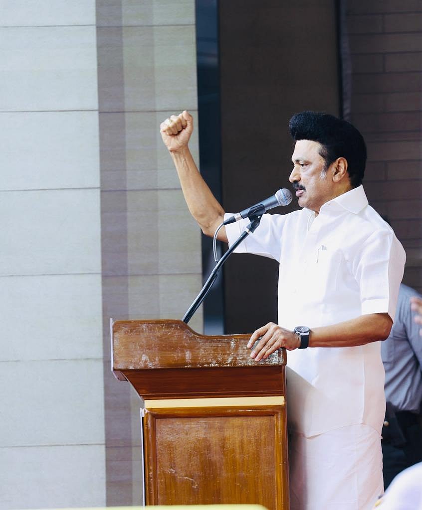 திராவிட மாடல் அரசின் 2 ஆண்டு சாதனை விளக்கப் பொதுக்கூட்டம் - முதலமைச்சரின் புகைப்படத் தொகுப்பு !