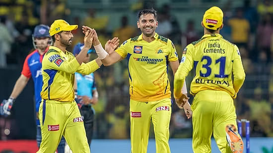 இப்படியும் ஒரு சாதனையா ? டெல்லி அணியுடனான போட்டியின் CSK படைத்த வித்தியாசமான சாதனை என்ன தெரியுமா ?