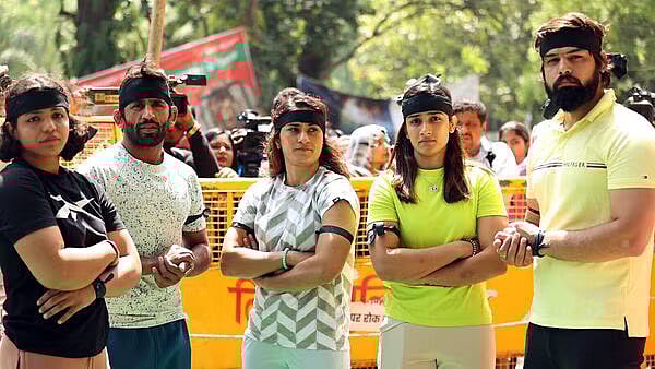 பாஜக MP-க்கு எதிராக போராட்டம்.. IPL போட்டியை பார்க்க சென்ற மல்யுத்த வீரர்களுக்கு அனுமதி மறுப்பு!