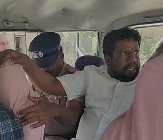 வேலை வாங்கி தருவதாக சொந்த கட்சி நிர்வாகியிடம் ரூ.9 லட்சம் மோசடி..  பா.ஜ.க மாவட்டத் தலைவர் கைது!