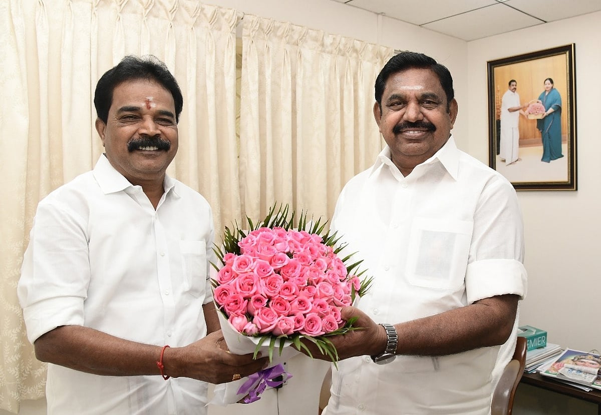 சிக்கலில் எடப்பாடியின் பினாமி.. அதிகமாக சொத்து சேர்த்த வழக்கு.. அதிரடி காட்டிய லஞ்ச ஒழிப்பு போலிஸார் !