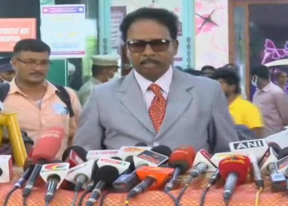 “தரதரவென இழுத்து வரப்பட்டேன்..” - ED மீது மனித உரிமை ஆணையத்திடம் அமைச்சர் செந்தில்பாலாஜி பரபர புகார் !  