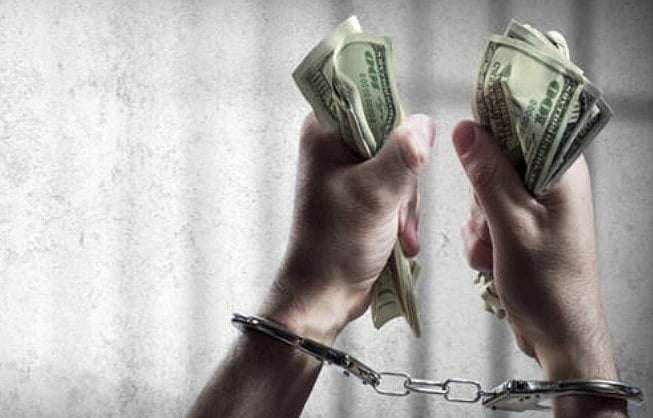 செலவுக்கு ரூ.2000 கொடுக்காததால் ஆத்திரம்..  தந்தைக்கு மகனால் நடந்த கொடூர சம்பவம்!