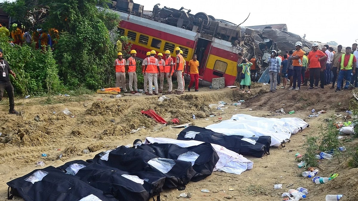 ஒடிசா ரயில் விபத்து: உயிரோடு இருக்கும் கணவர் இறந்து போனதாக நாடகமாடிய மனைவி-கையும் களவுமாக பிடித்த போலிஸ்