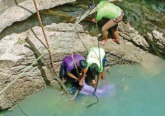 வீட்டில் காதலை சொன்ன சகோதரிகள்.. எதிர்ப்பு தெரிவித்த பெற்றோர்: அடுத்த நடந்த அதிர்ச்சி சம்பவம்!