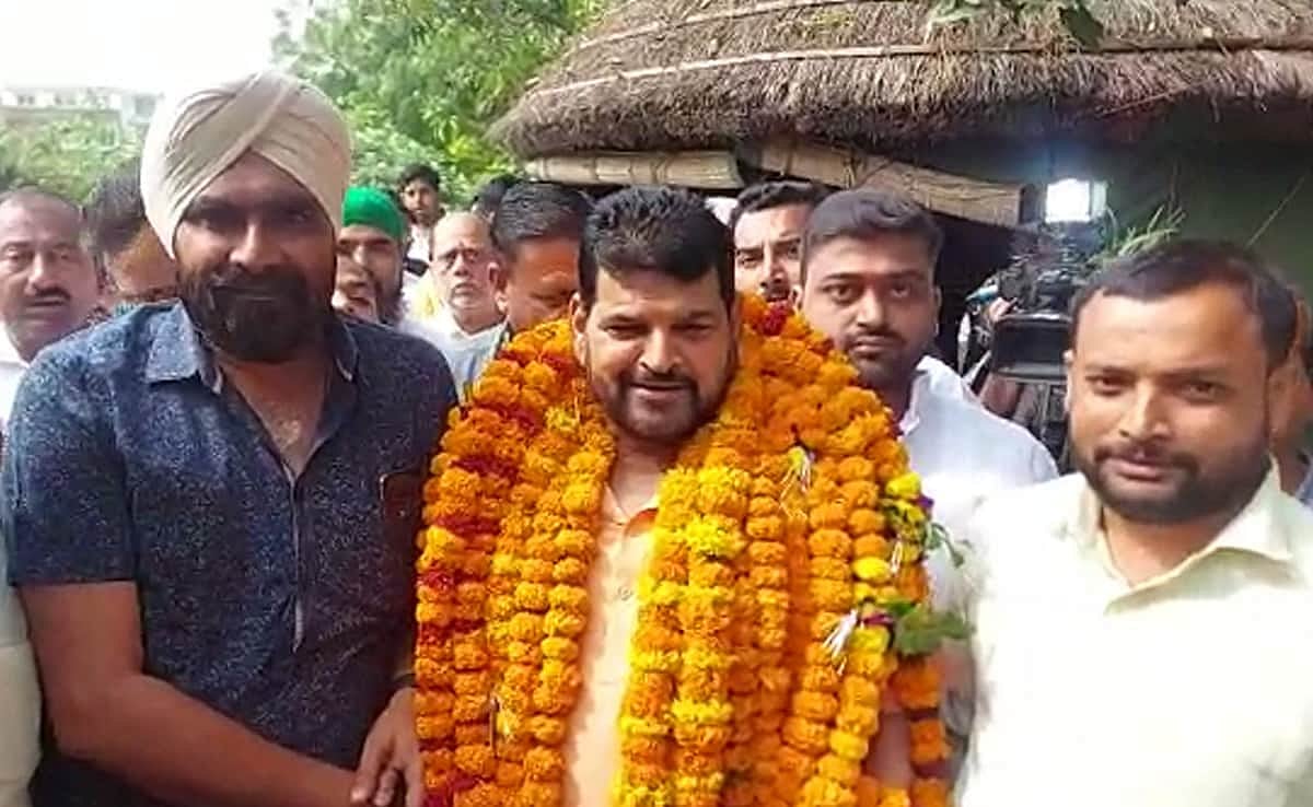 "விவசாயிகளை கொன்ற ஆஷிஷ் மிஸ்ராவைப்போல பிரிஜ் பூசனை விடமாட்டோம்" -மல்யுத்த வீரர் பஜ்ரங் புனியா ஆவேசம் !