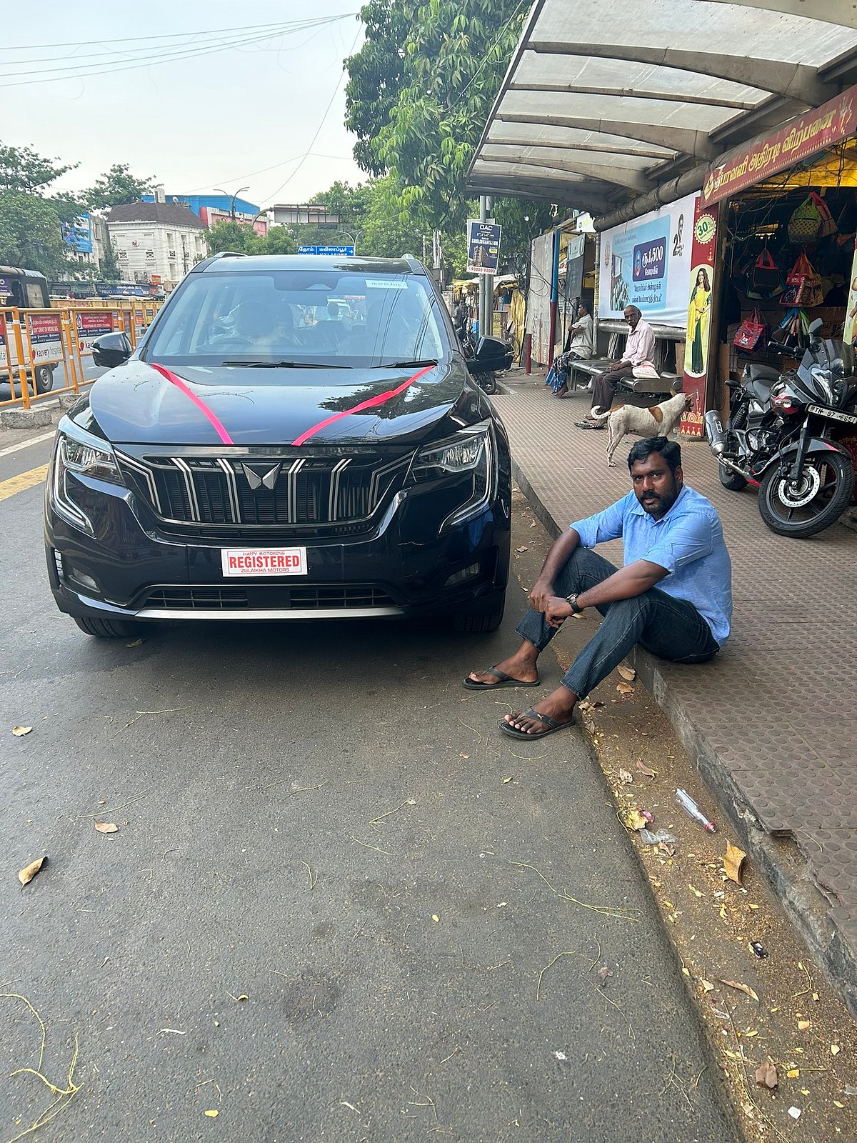 வாங்கி 4 நாட்கள் கூட ஆகாத நிலையில் நடுரோட்டில் நின்ற புது கார்.. பணத்தை திருப்பி கேட்ட திரை பிரபலம் !