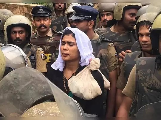 “நிர்வாணம் வேறு.. ஆபாசம் வேறு..” - ரெஹானா பாத்திமா வழக்கில் கேரளா நீதிமன்றம் அதிரடி தீர்ப்பு !