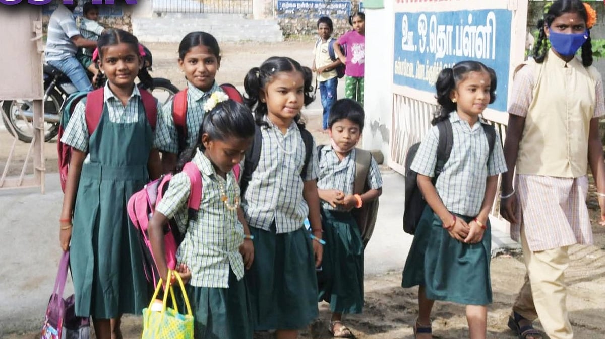 மீண்டும் பள்ளி திறப்பு தேதியில் மாற்றம்.. 2 தேதிகளில் பள்ளிகள் திறப்பு: முழு அப்டேட் இங்கே!