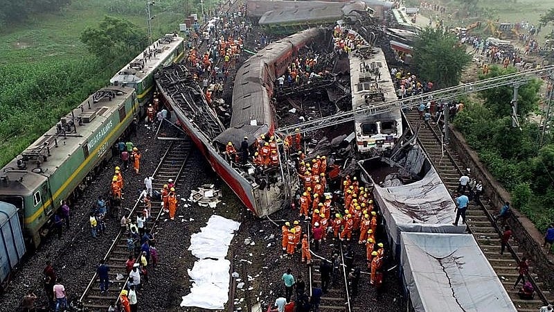 ஒடிசா ரயில் விபத்து.. “உடனே பதவி விலக வேண்டும்” - மோடி அரசை கடுமையாக சாடிய சுப்பிரமணியன் சுவாமி !