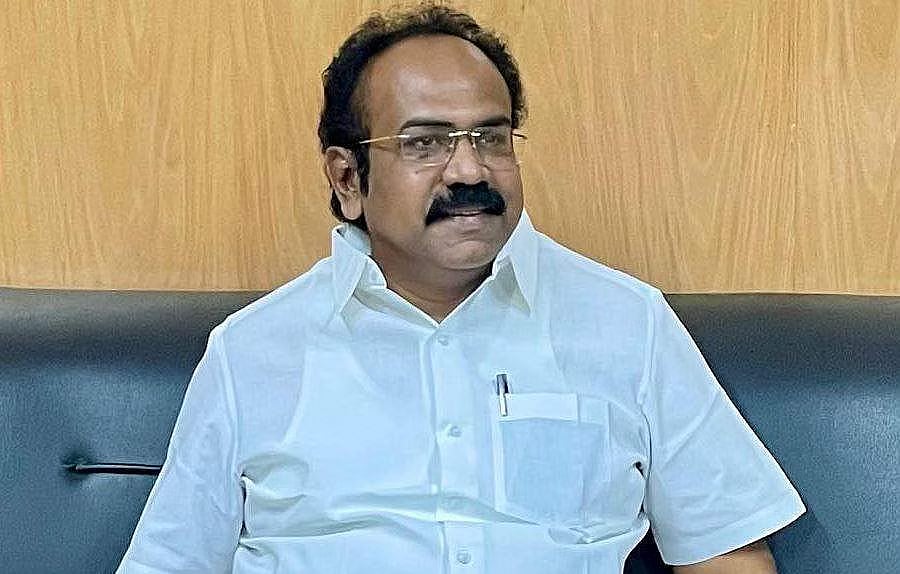 "ஆளுநர் முழு அரசியல்வாதியாக மாறியுள்ளார்" -புள்ளிவிவரத்தோடு ஆளுநருக்கு அமைச்சர் தங்கம் தென்னரசு பதிலடி !