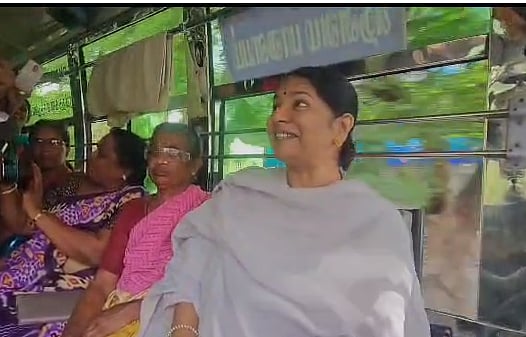 கோவை பெண் ஓட்டுநர் ஷர்மிளாவுடன் பேருந்தில் பயணித்த கனிமொழி எம்.பி.. Surprise விசிட்டுக்கான காரணம் என்ன ?