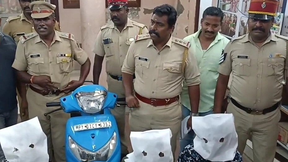 60 ரூபாய் பணத்திற்காக முதியவரை அடித்து கொன்ற 3 வாலிபர்கள்.. புதுச்சேரியில் நடந்த அதிர்ச்சி சம்பவம்!