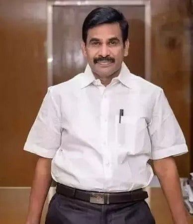 நாளையுடன் ஓய்வு பெரும் இறையன்பு.. தமிழ்நாட்டின் 49-வது தலைமை செயலாளர்.. யார் இந்த சிவதாஸ் மீனா IAS ?