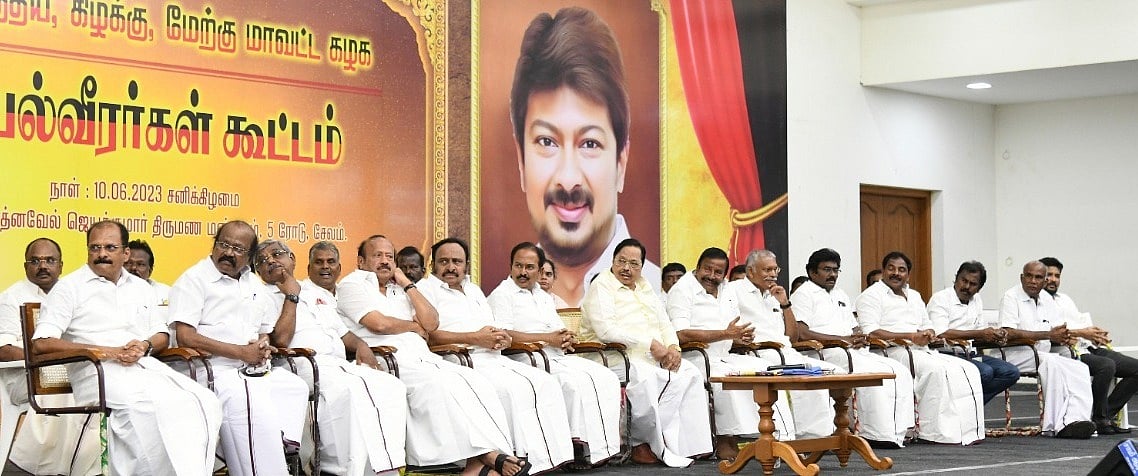 “பாஜக அரசு தமிழ்நாட்டுக்கு செய்தது என்ன? சொல்லுங்க அமித்ஷா” - இணையத்தில் ட்ரெண்டாகும் #பதில்சொல்லுசங்கி !