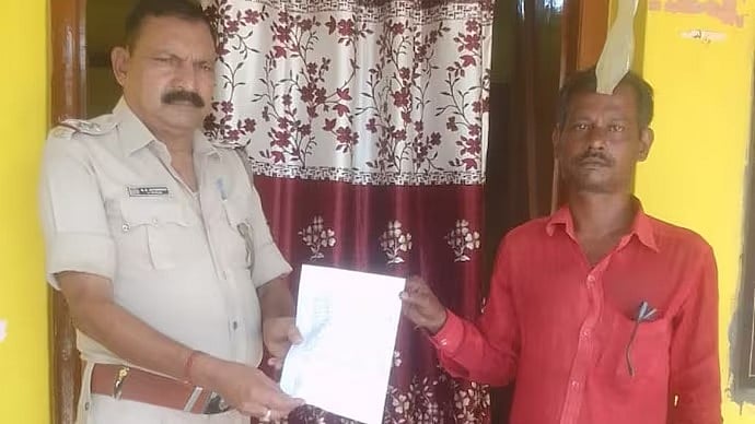ஒடிசா ரயில் விபத்து: உயிரோடு இருக்கும் கணவர் இறந்து போனதாக நாடகமாடிய மனைவி-கையும் களவுமாக பிடித்த போலிஸ்