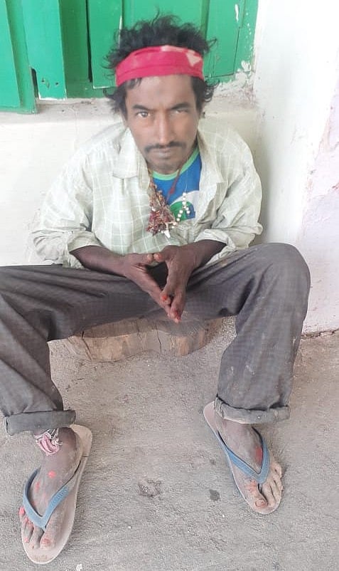 ஆம்பூர் அருகே ரயில் தண்டவாளத்தில் பெரிய கற்களை வைத்த சம்பவம் : ஒருவர் கைது.. விசாரணையில் அதிர்ச்சி !