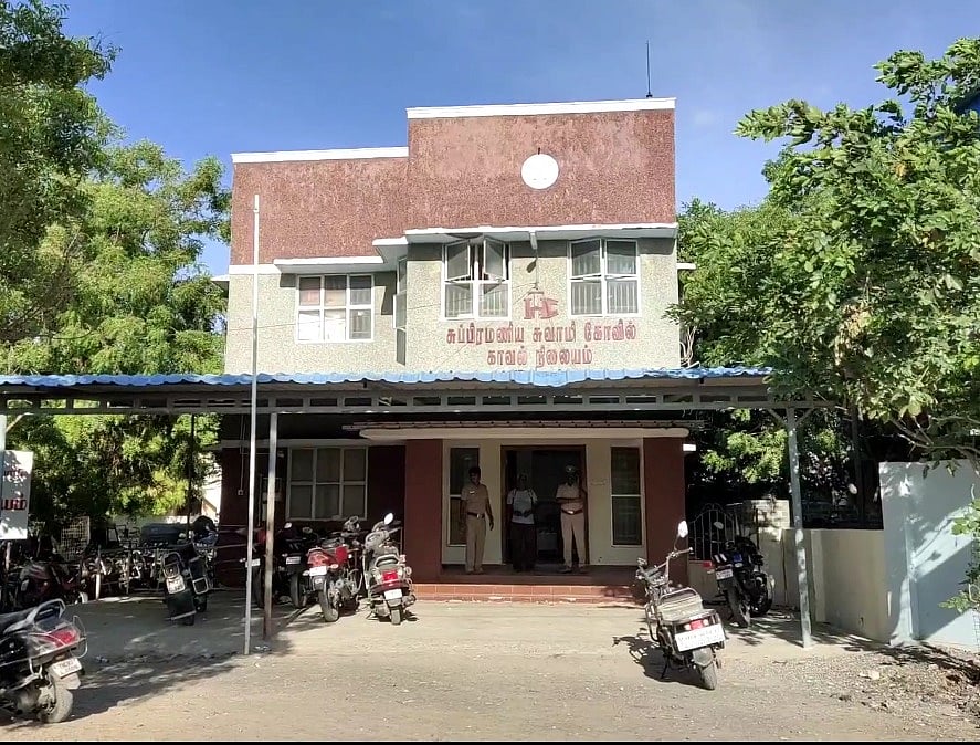 லேப்டாப் பையுடன் பணத்தை தொலைத்த நபர்.. 3 மணி நேரத்தில் மீட்டு கொடுத்த போலிஸ் - குவியும் பாராட்டு !