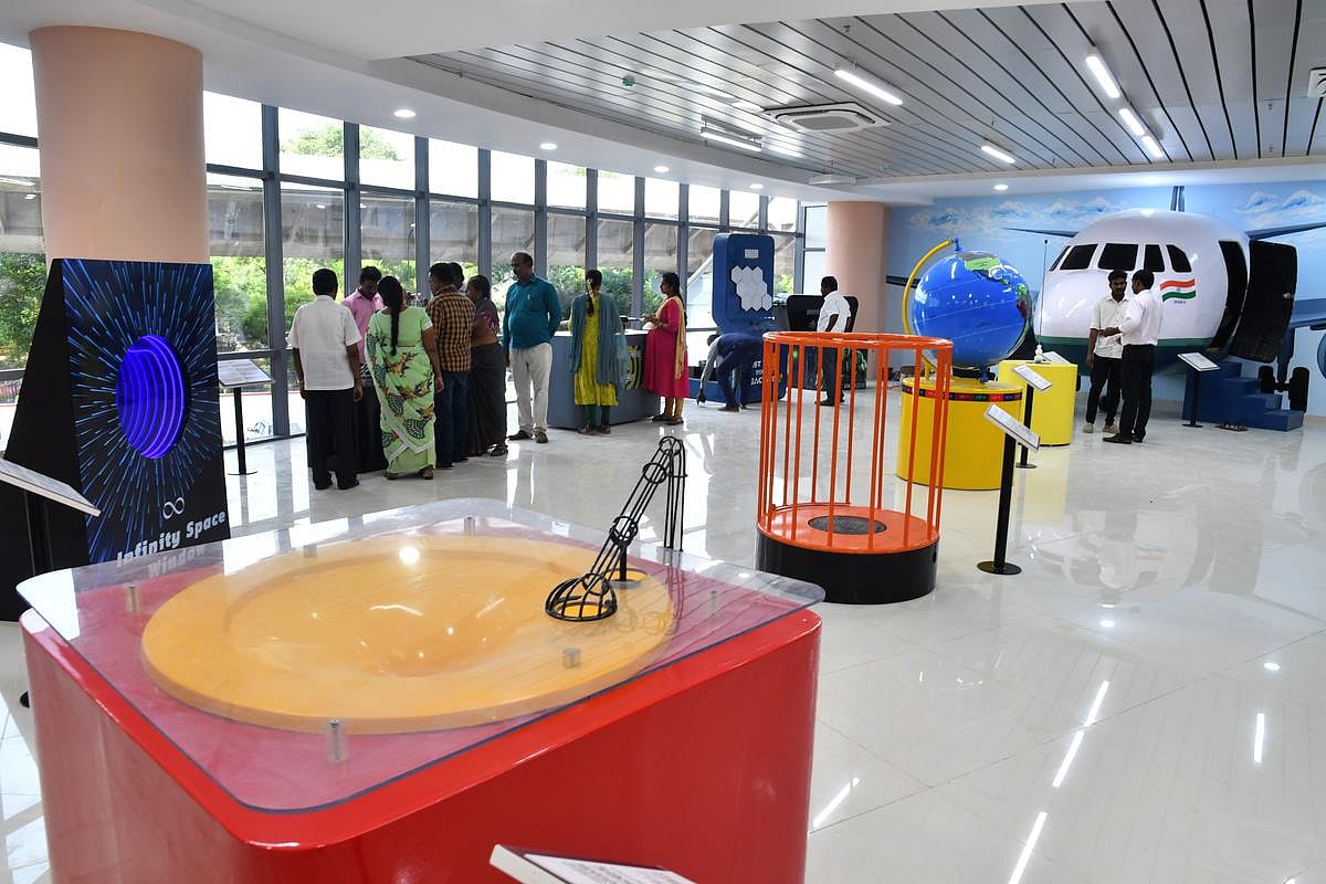 'கலைஞர் நூற்றாண்டு நூலகம்' - தென் மாவட்ட மக்களுக்கு கிடைத்த வரப்பிரசாதம் -தி இந்து நாளேடு புகழாரம் ! 