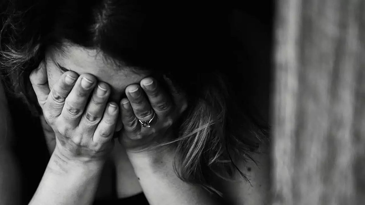 7 வயது சிறுமியை வன்கொடுமை செய்த 12 வயது சிறுவன்.. பள்ளி கழிவறையில் அரங்கேறிய கொடூரம்: பெற்றோர் அதிர்ச்சி!