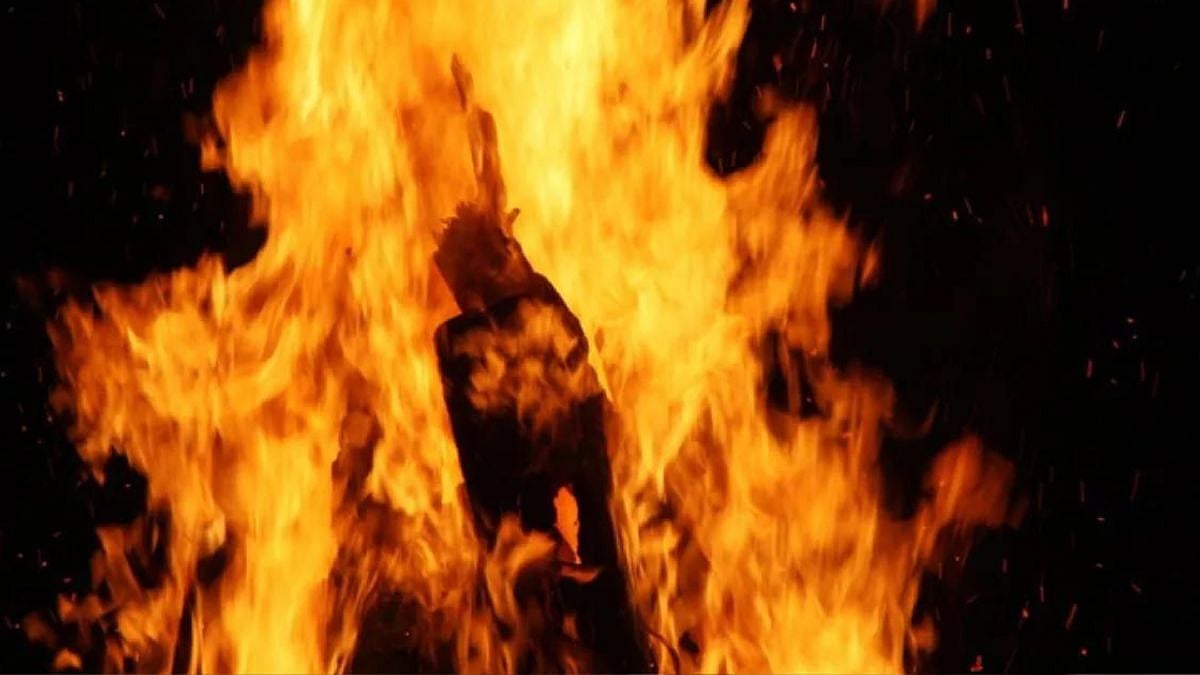 மனைவியை அழைக்க சென்றவரை உயிரோடு தீ வைத்து எரித்த பெண் வீட்டார்.. அலறி துடித்த கணவர்.. காரணம் என்ன ? 