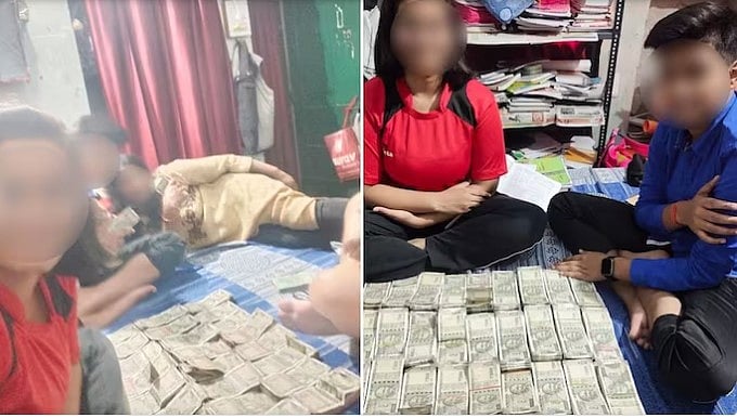 கட்டுக்கட்டாகப் பணம்.. காவல்துறை அதிகாரியைச் சர்ச்சையில் சிக்க வைத்த செல்ஃபி புகைப்படம்!