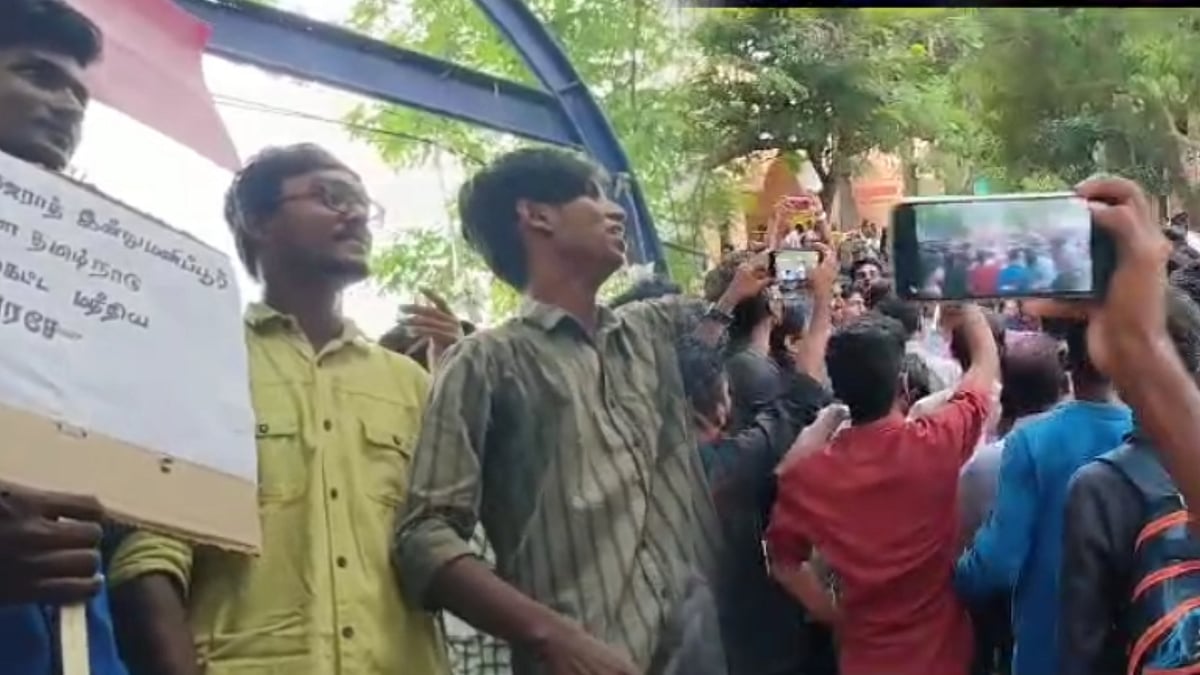 மணிப்பூர் கொடூரம்.. நடவடிக்கை எடுத்தாத ஒன்றிய, மாநில பாஜக அரசுகள்.. தமிழ்நாட்டு மாணவர்கள் போராட்டம் !