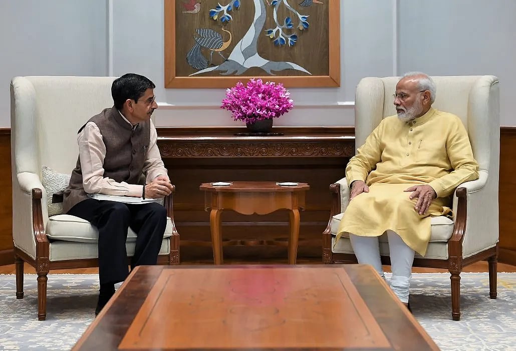 குஜராத் ஆளுநருக்கு எதிராக அன்று போர்க்கொடி தூக்கிய மோடி, இன்று ஆளுநர் ரவியை ஏன் அடிக்கவில்லை? - முரசொலி