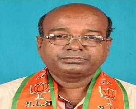 சட்டப்பேரவையில் ஆபாச படம் பார்த்த பாஜக MLA.. நடவடிக்கை கோரிய எதிர்கட்சி MLA-க்கள் 5 பேர் சஸ்பெண்ட் !   