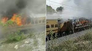 ஒடிசாவை தொடர்ந்து தெலங்கானா.. ஓடிக்கொண்டிருந்த போது திடீரென பற்றி எரிந்த ரயில்.. பயணிகளின் கதி என்ன? 