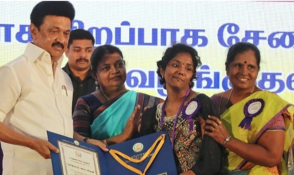 12 ஆண்டுகளுக்கு பிறகு.. ஓய்வூதியத்தை உயர்த்திய தி.மு.க அரசு: கருணை வடிவிலான முதலமைச்சர் மு.க.ஸ்டாலின்! 