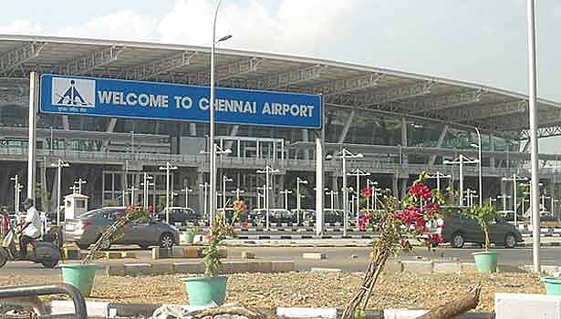 சென்னை to யாழ்ப்பாணம்.. விமானத்தில் திடீரென மயங்கி விழுந்த பயணி: அடுத்து நடந்தது என்ன?