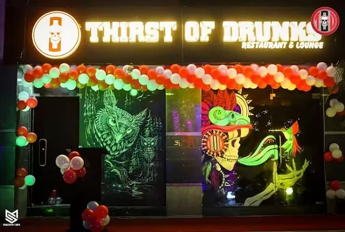 ‘டேய்.. பாட்ட போட்றா..’ : பப்பில் ரகளை செய்த பெண்கள்.. தாக்கிய பவுன்சர்கள்.. நடந்தது என்ன ?