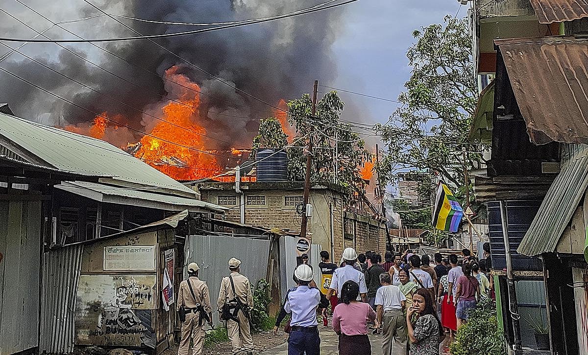 ”பாசிச பா.ஜ.கவின் பசிக்கு பலியாகும் அப்பாவி மணிப்பூர் மக்கள்”.. முரசொலி கடும் தாக்கு!